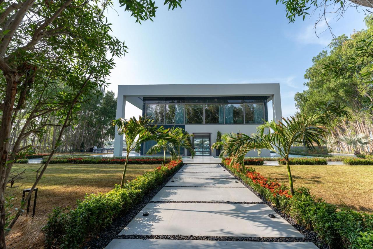 Nurai Water By Luxury Explorers Collection * Abu Dhabi